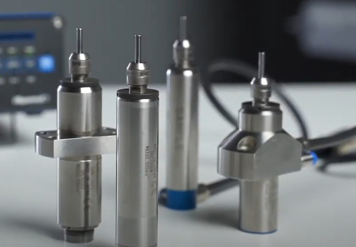 <a href='/zouxinjigaopinx.htm' class='keys' title='點(diǎn)擊查看關(guān)于高頻銑的相關(guān)信息' target='_blank'>高頻銑</a>動(dòng)力頭.png